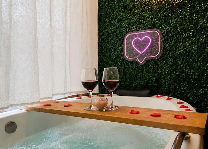Cabana romântica com hidro e conforto