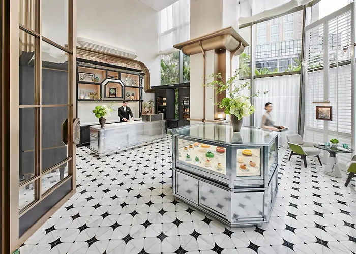 Dog friendly hotels Mandarin Oriental, Guangzhou