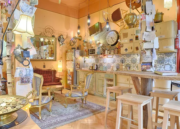 The Hostels Lavender Circus , Doubles & Ensuites