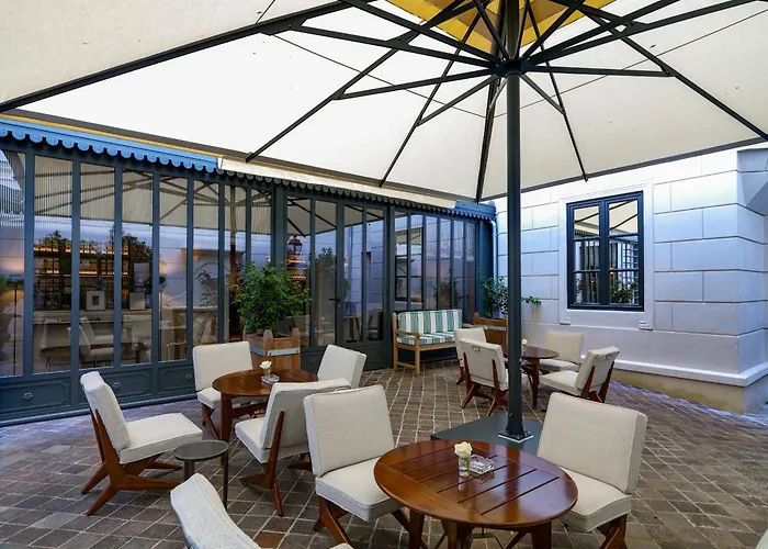Hotels with pool J.K. Place Paris