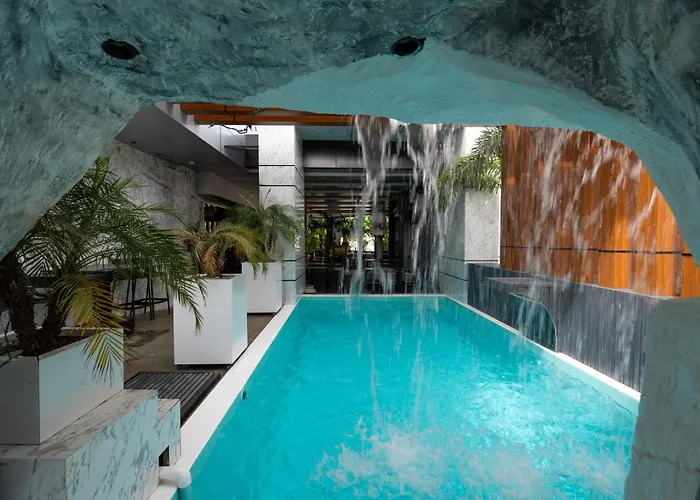 New Elegance Hotel