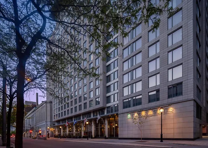 Family Friendly Hotels Embassy Suites By Hilton - Montreal