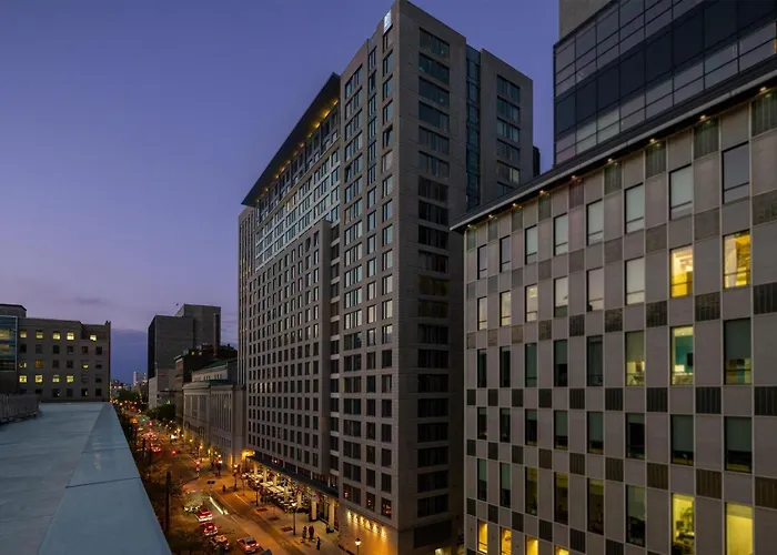 Family Friendly Hotels Embassy Suites By Hilton - Montreal