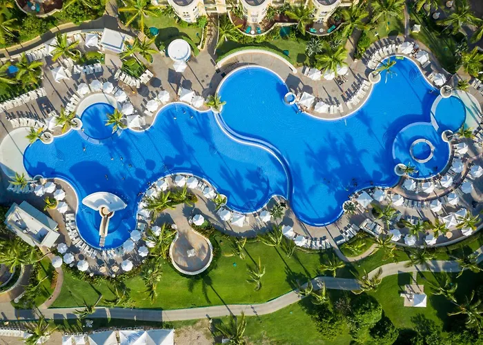 Pueblo Bonito Emerald Luxury Villas & Spa All Inclusive