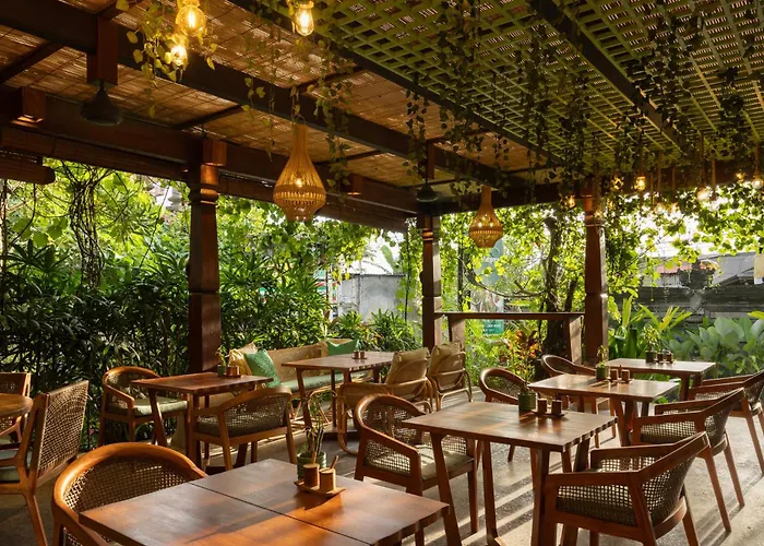 5 star hotels Adiwana Suweta