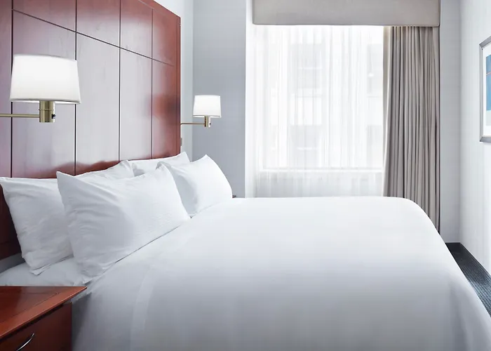 Central Loop Hotel