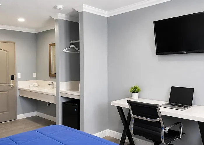 Executive Suites Inn