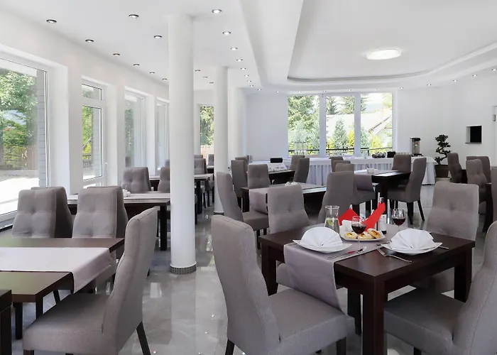 Familienhotels Villa Karpacz, Dieta Bezglutenowa Z Certyfikatem, Masaz, Studio Urody Alter Ego, Centrum 900 M
