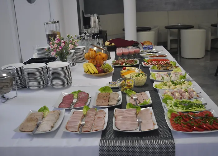 Familienhotels Villa Karpacz, Dieta Bezglutenowa Z Certyfikatem, Masaz, Studio Urody Alter Ego, Centrum 900 M