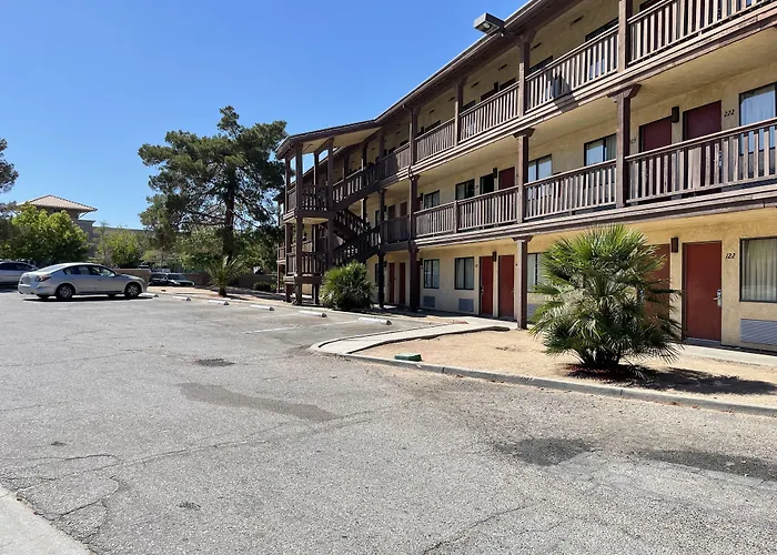Palms Inn & Suites
