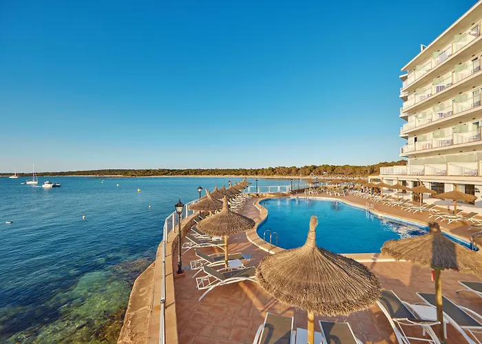 Universal Hotel Marques