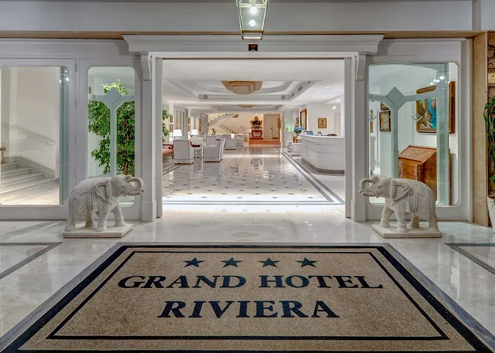 Grand Riviera