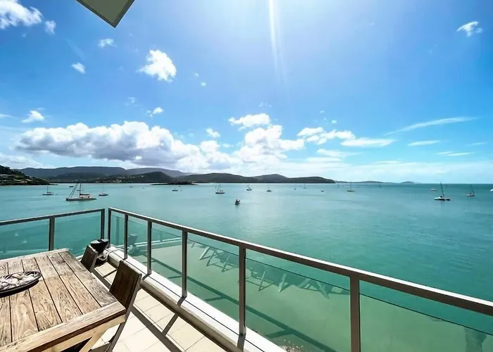 Peninsula Airlie Beach