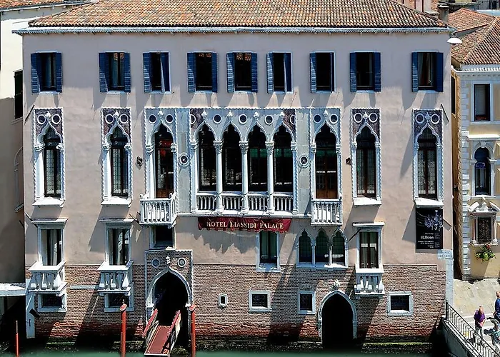 Pets Allowed Hotel Liassidi Palace