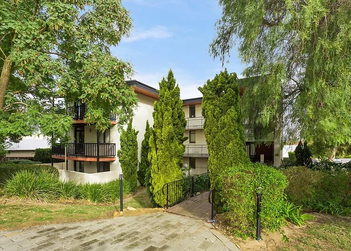 South Perth Executive