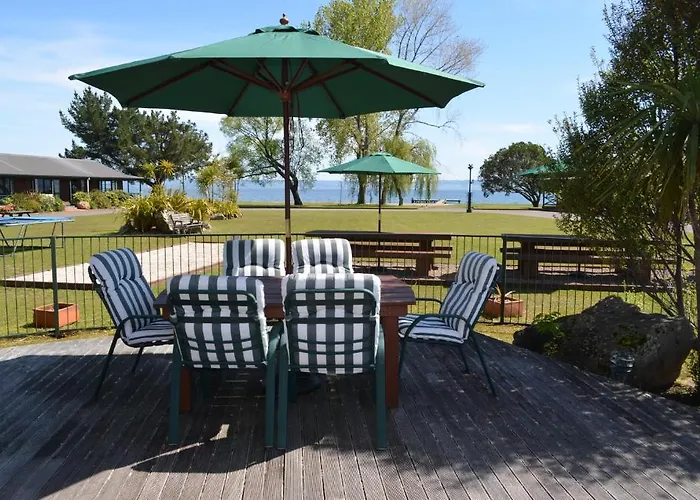  Cedarwood Lakeside &Conference Venue