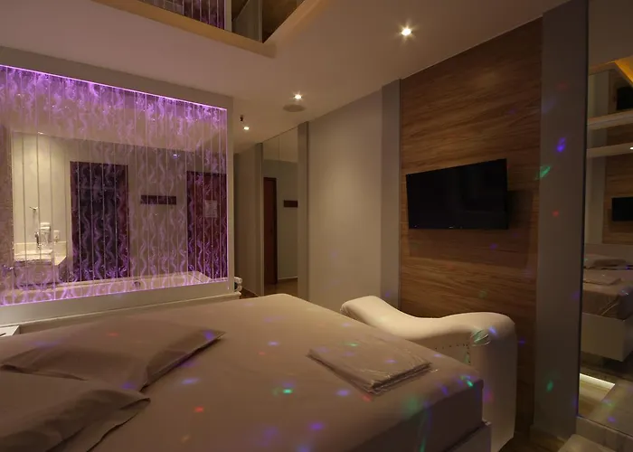 Love Time Hotel (Adults Only)
