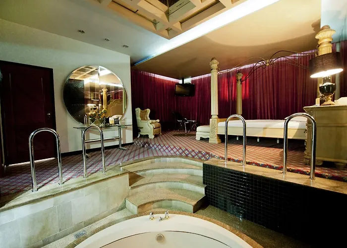 Eden Motel (Adults Only)