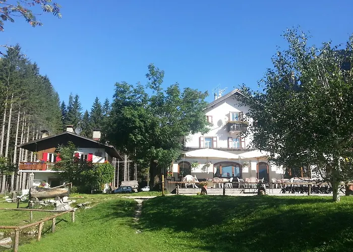 Hotel Fiames
