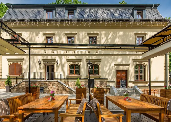 Hotel mit Tennis: Hotel Male Versailles