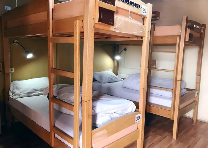 Envoy Hostel And Tours
