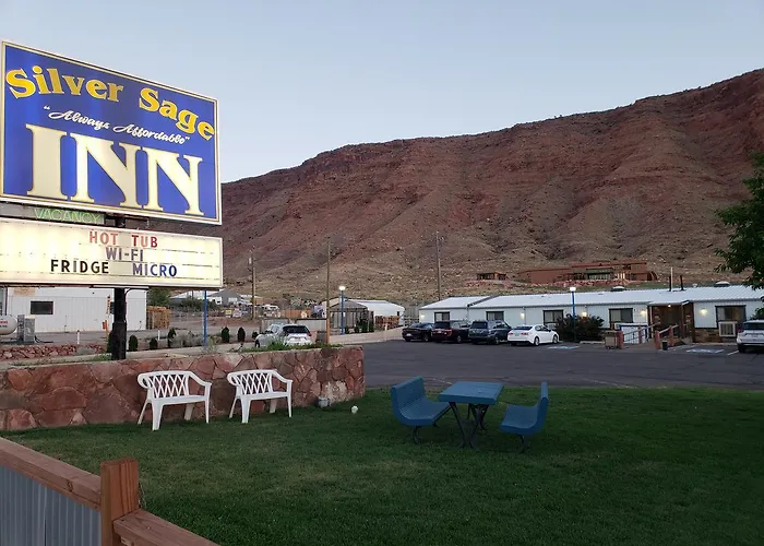 Pet Friendly hotel: Silver Sage Inn Moab