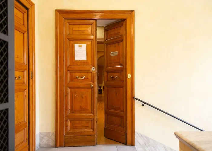 Ih s Piazza Di Spagna View - Luxury Guest House