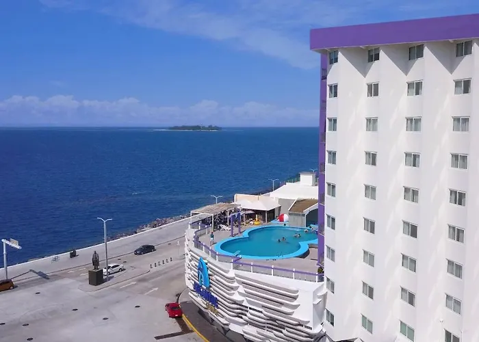 In Luxury hotels Lois Veracruz