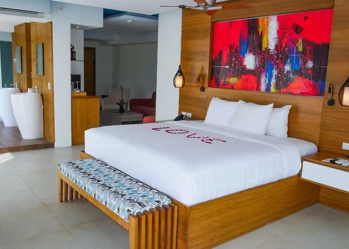 Boutique hotel only: Azura Beach Resort (Adults Only)