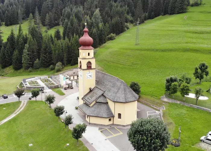 Garni Eden Bed And Breakfast