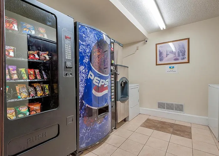 Motels Super 8 By Wyndham Colorado Springs/Chestnut Street
